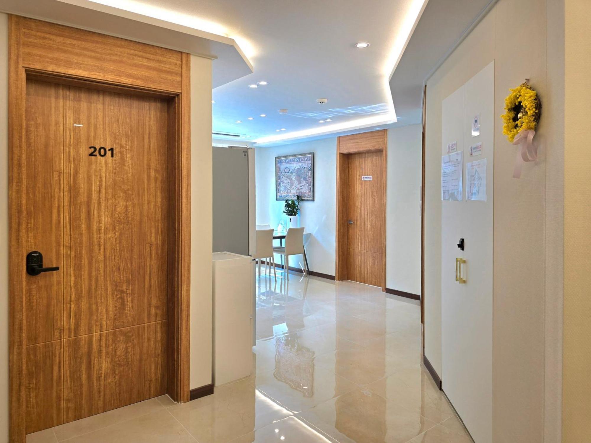 Incheon Airport Guesthouse L Buitenkant foto